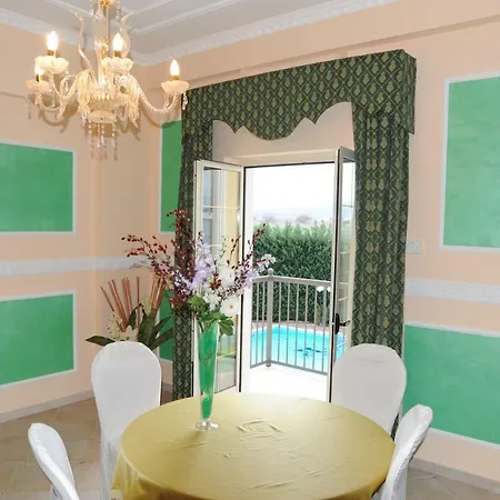 Отель Santa Maria 4*
