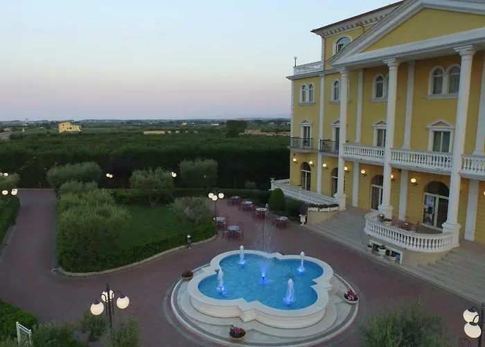 Santa Maria מלון